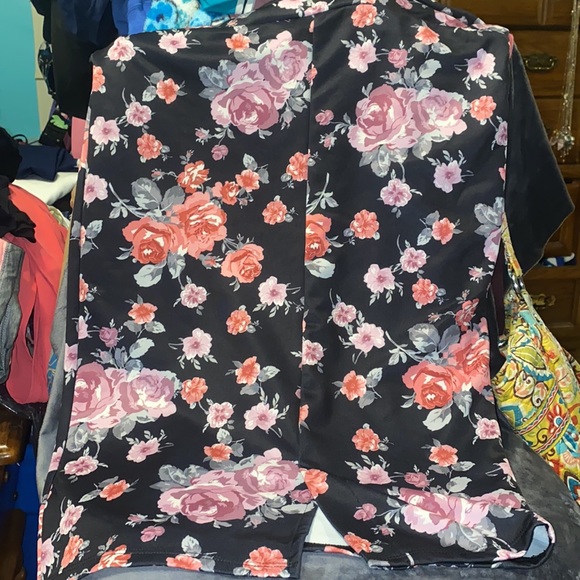 Torrid skirt size 1 - Picture 2 of 3